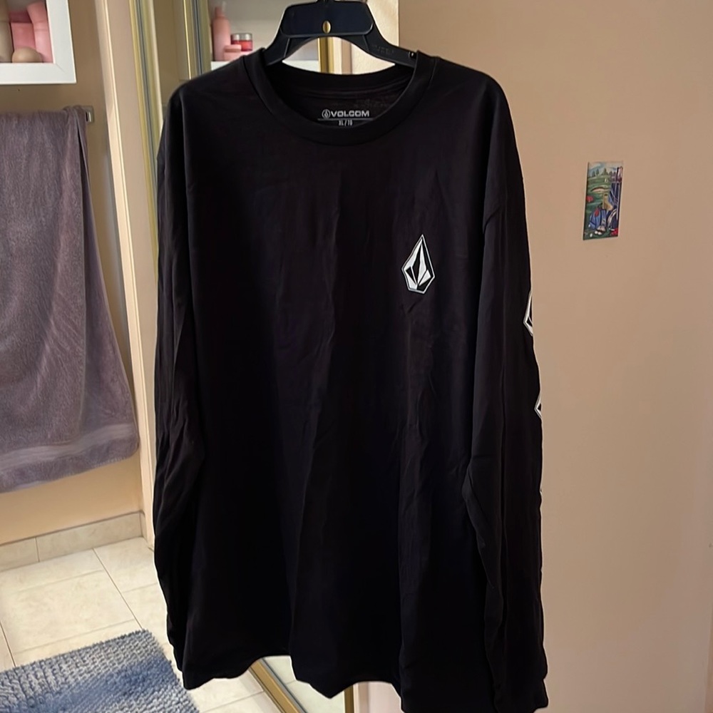 Brand New Volcom Lon Sleeve